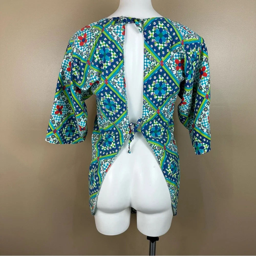 Vintage Multicolor Floral Tile Print Apron Full Coverage Small